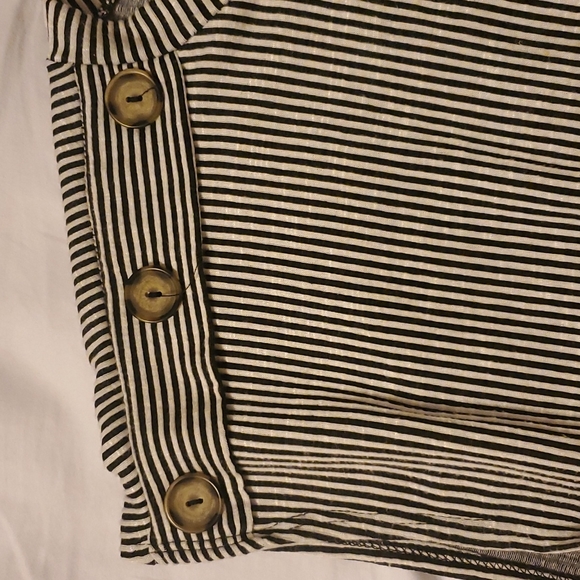 Cap sleeve stripped cotton blouse - Picture 6 of 6